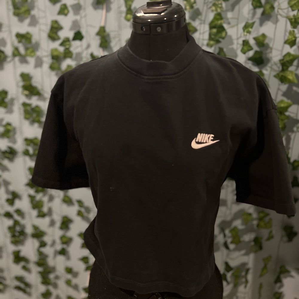 Nike Black Cropped T-Shirt